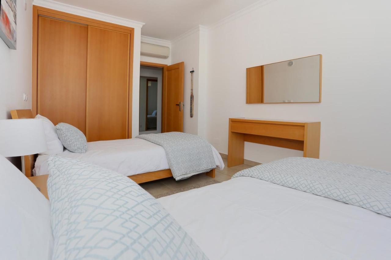 3 Bedroom Apartment With Indoor Pool Central Λάγος Εξωτερικό φωτογραφία