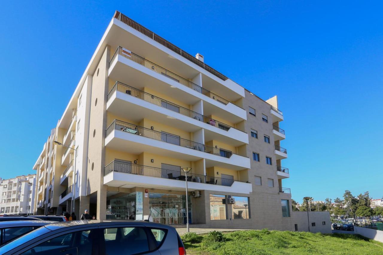 3 Bedroom Apartment With Indoor Pool Central Λάγος Εξωτερικό φωτογραφία
