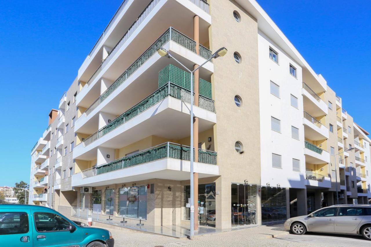 3 Bedroom Apartment With Indoor Pool Central Λάγος Εξωτερικό φωτογραφία