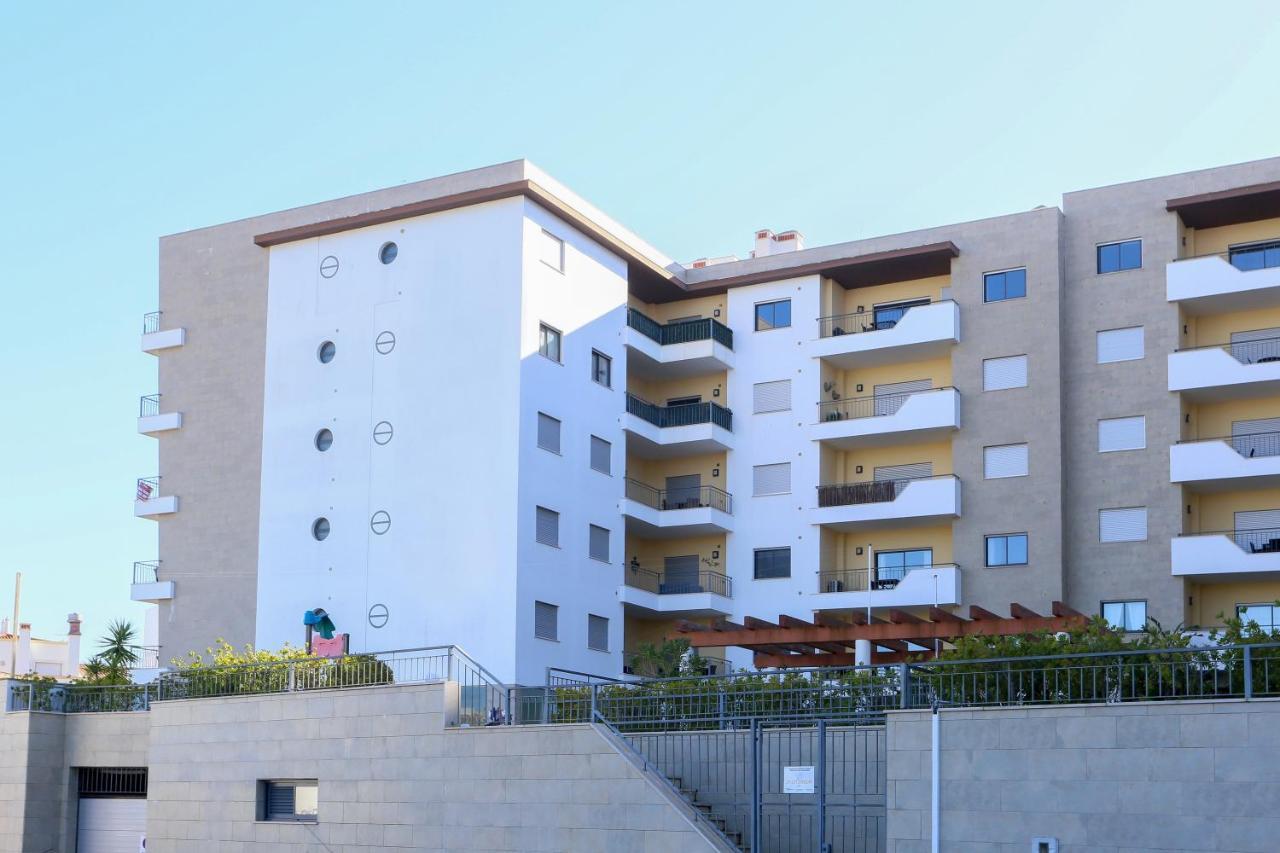 3 Bedroom Apartment With Indoor Pool Central Λάγος Εξωτερικό φωτογραφία