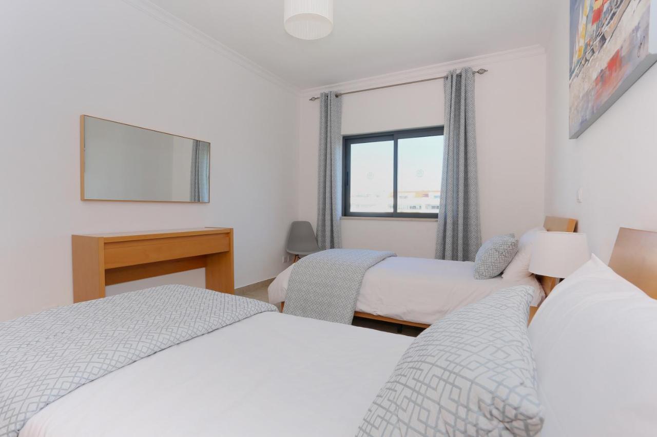 3 Bedroom Apartment With Indoor Pool Central Λάγος Εξωτερικό φωτογραφία